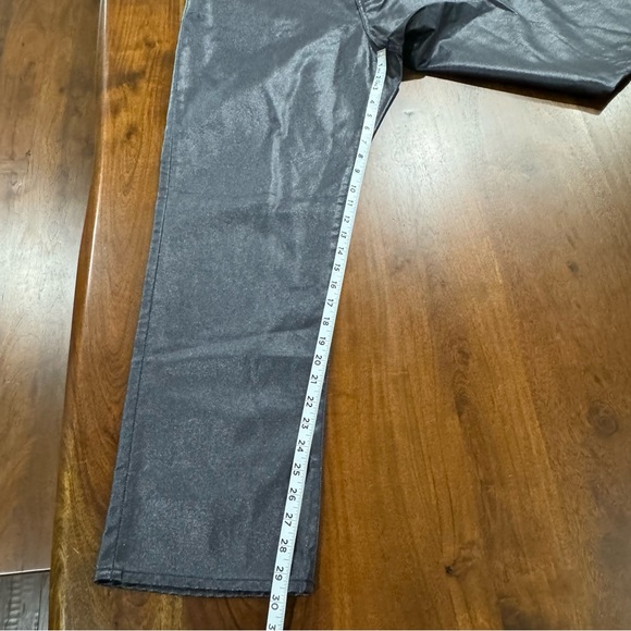 New! Madewell The '90s Straight Jean in Midnight Blue Foil Coated Jeans Size 33 - Picture 9 of 10